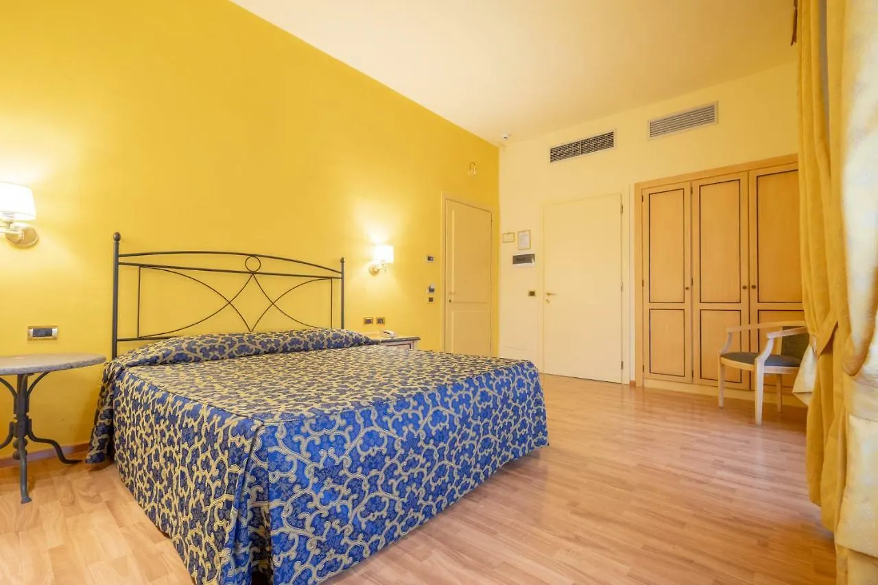 Hotel Benivieni Florence 3*,